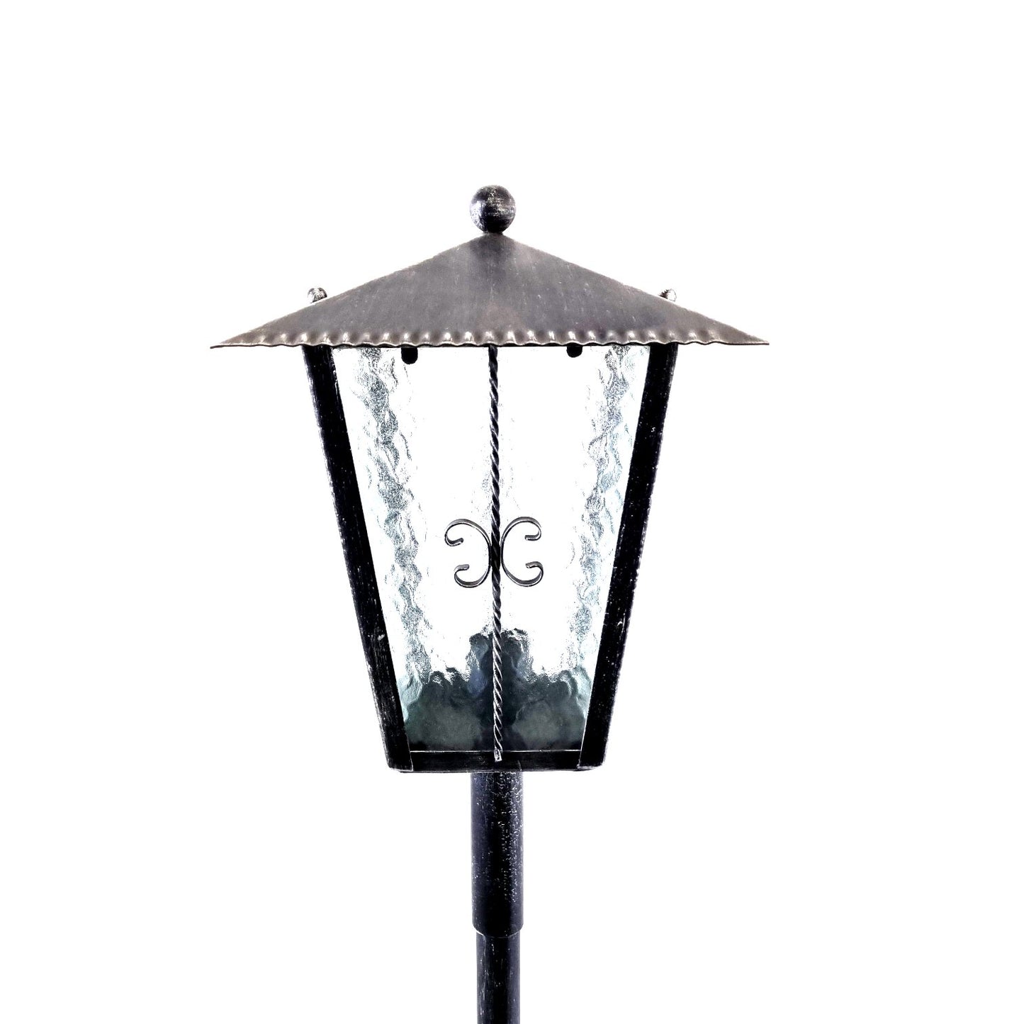 8604 Lanterna a palo in ferro battuto - Lanterna da terra