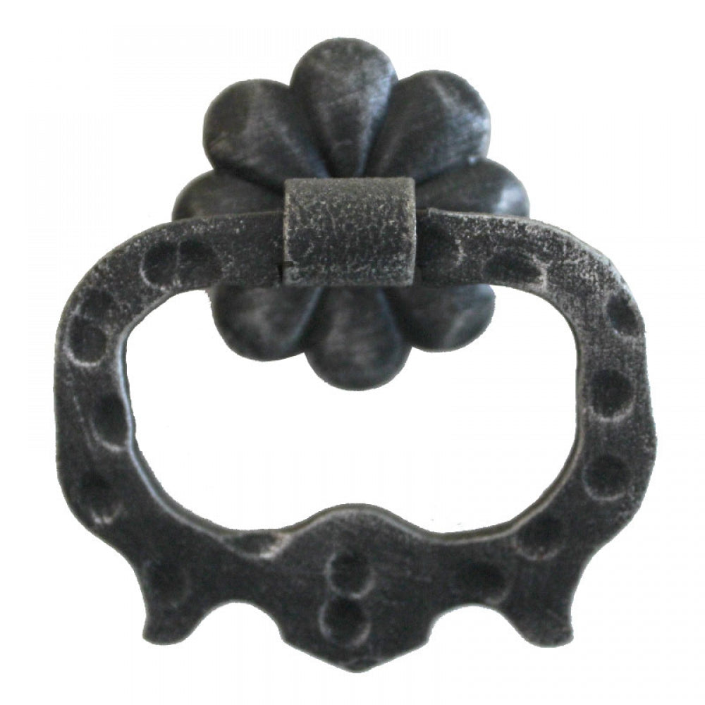 3202 Maniglia in ferro battuto per mobili.