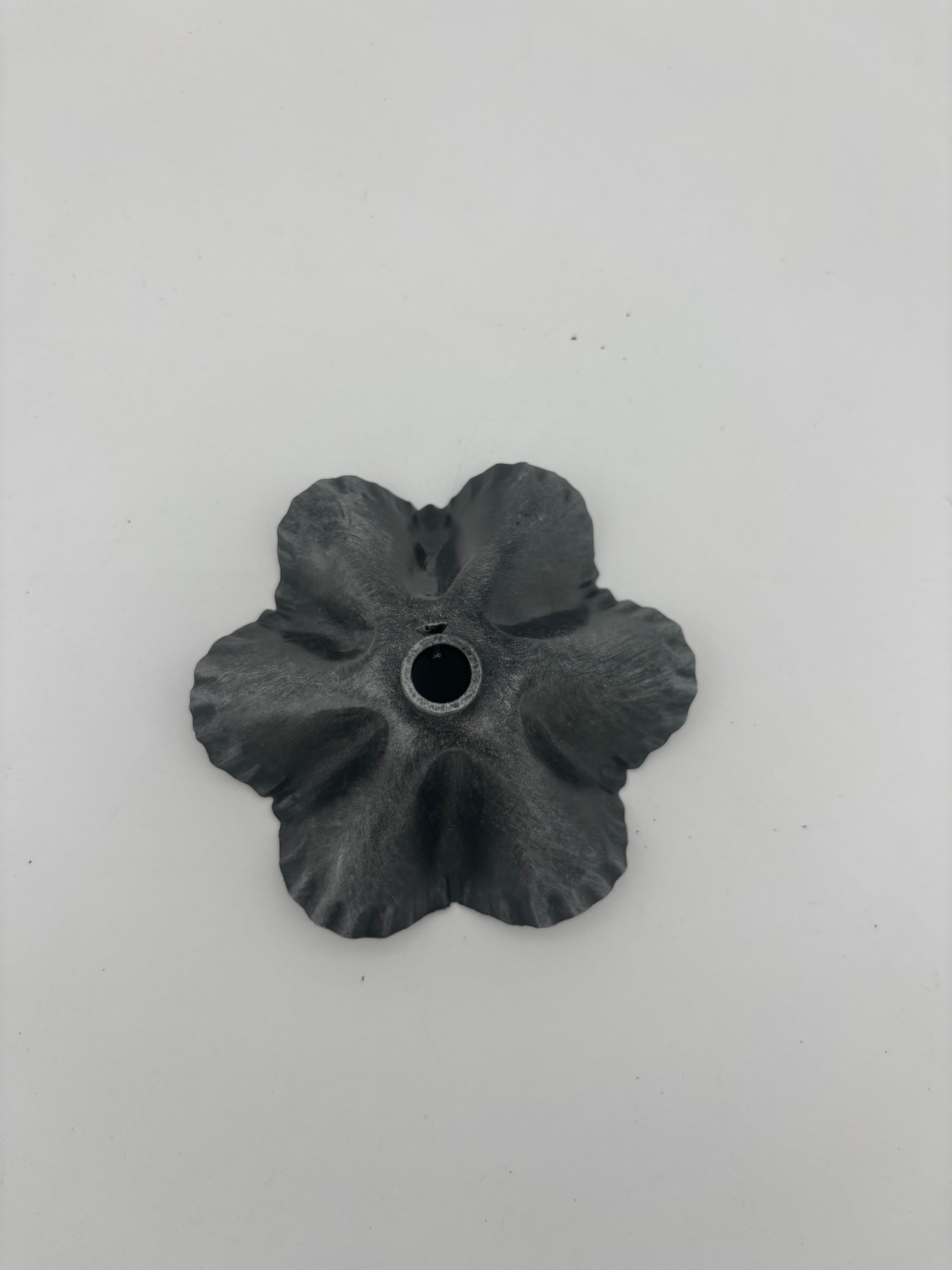 3663/105 Rosone diam. 105 in ferro battuto per lampadari