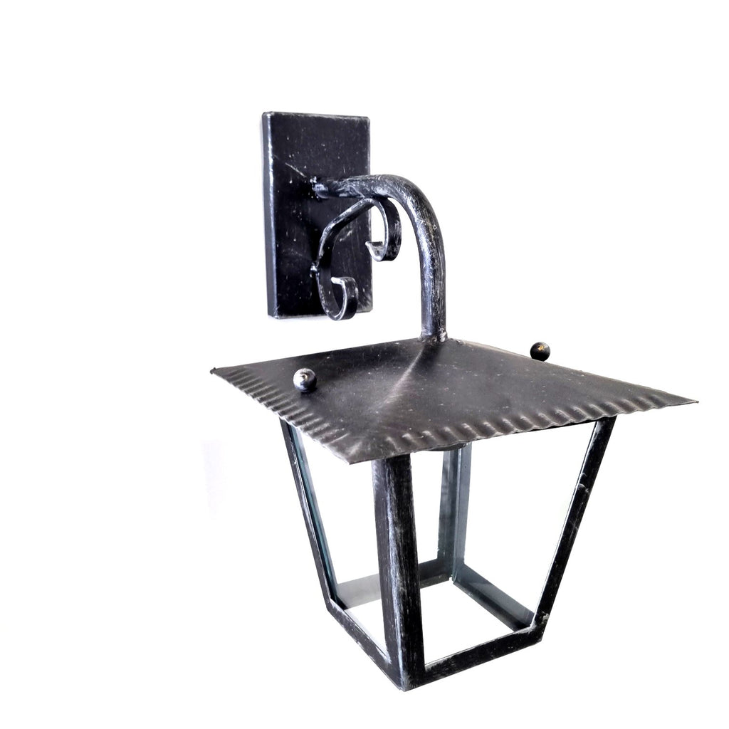 8526 Lanterna da parete in ferro battuto - Lanterna con braccio