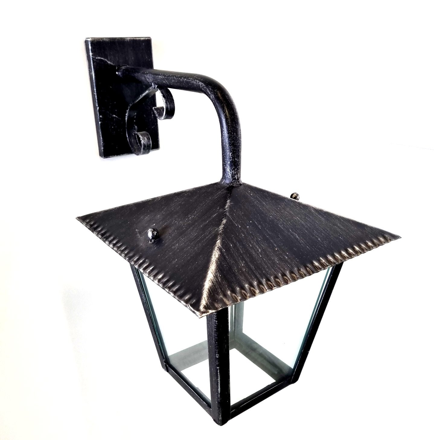 8536 Lanterna da parete in ferro battuto - Lanterna con braccio