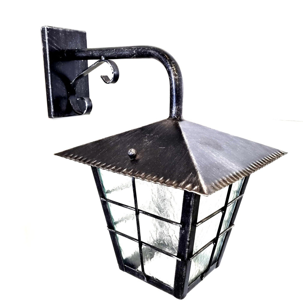 8556 Lanterna da parete in ferro battuto - Lanterna con braccio