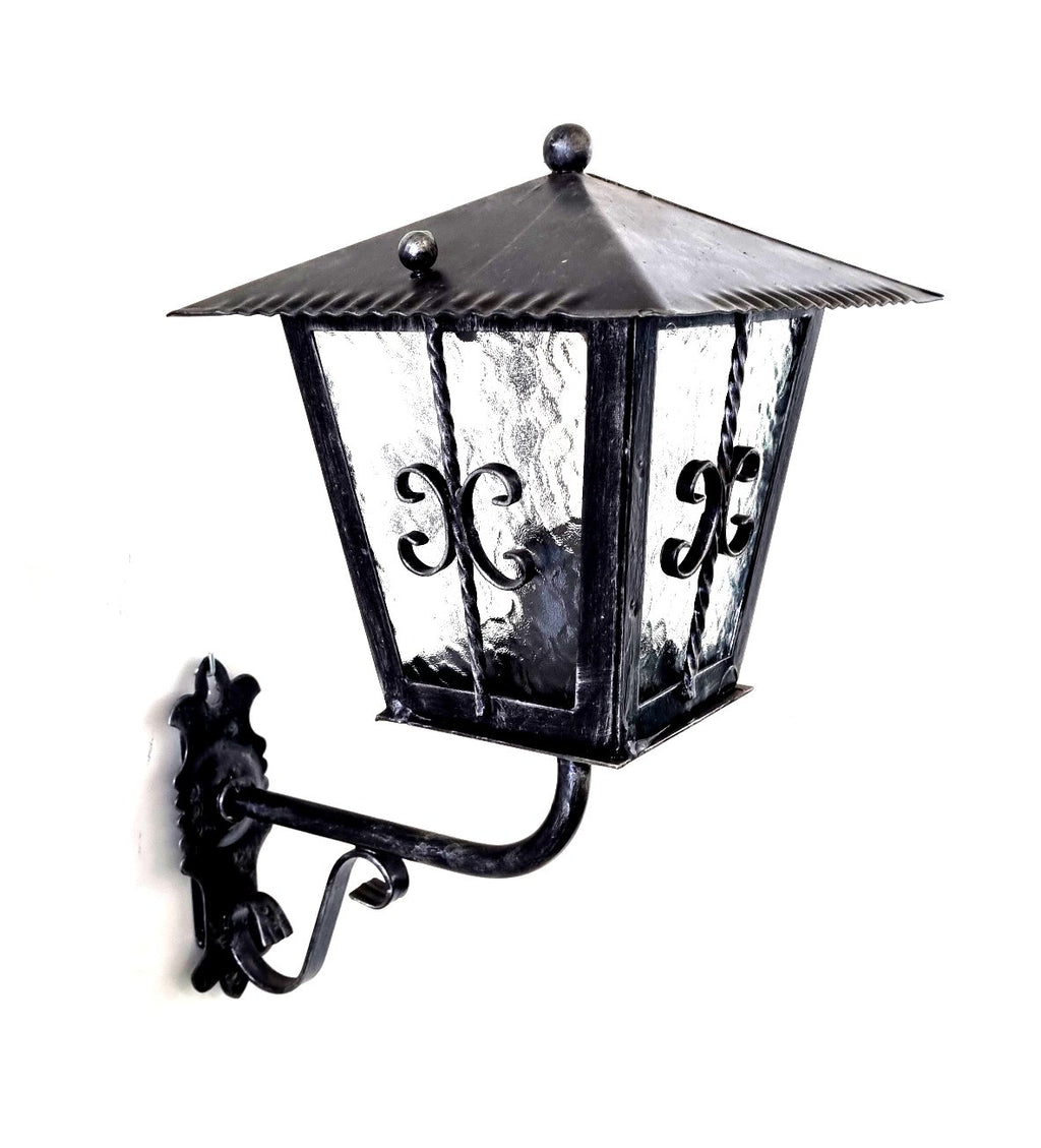 8587 Lanterna da parete in ferro battuto - Lanterna con braccio