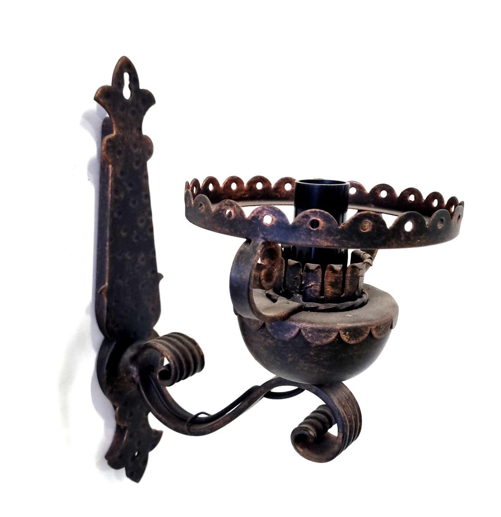 8021 Applique in ferro battuto a 1 luce