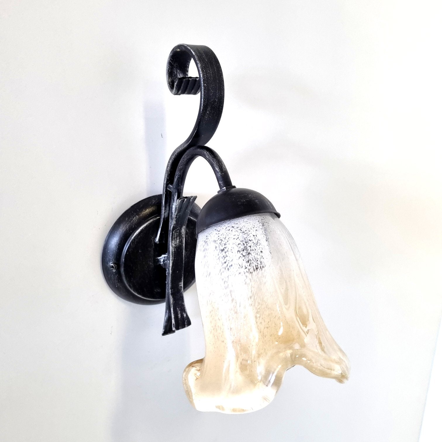 8128 Applique in ferro battuto a 1 luce