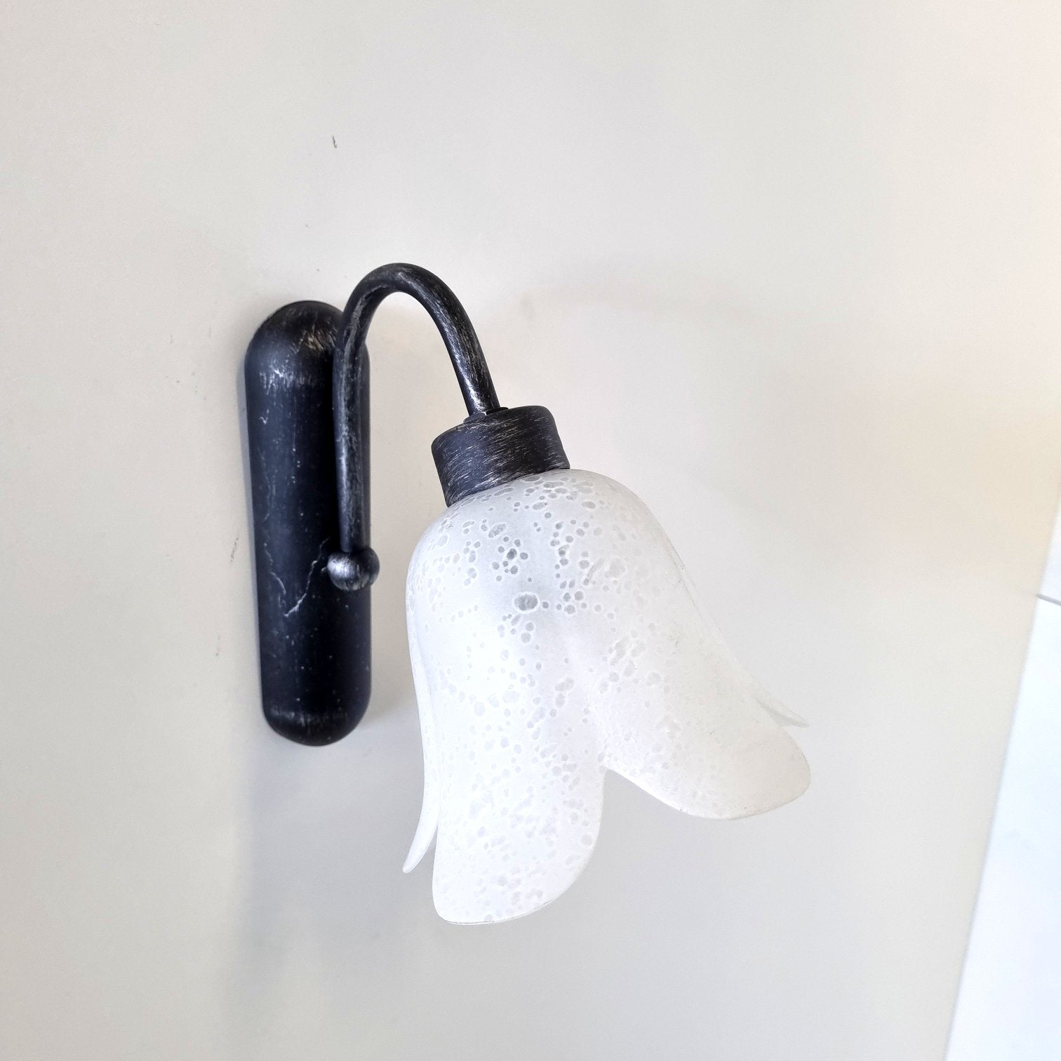 8130 Applique in ferro battuto a 1 luce