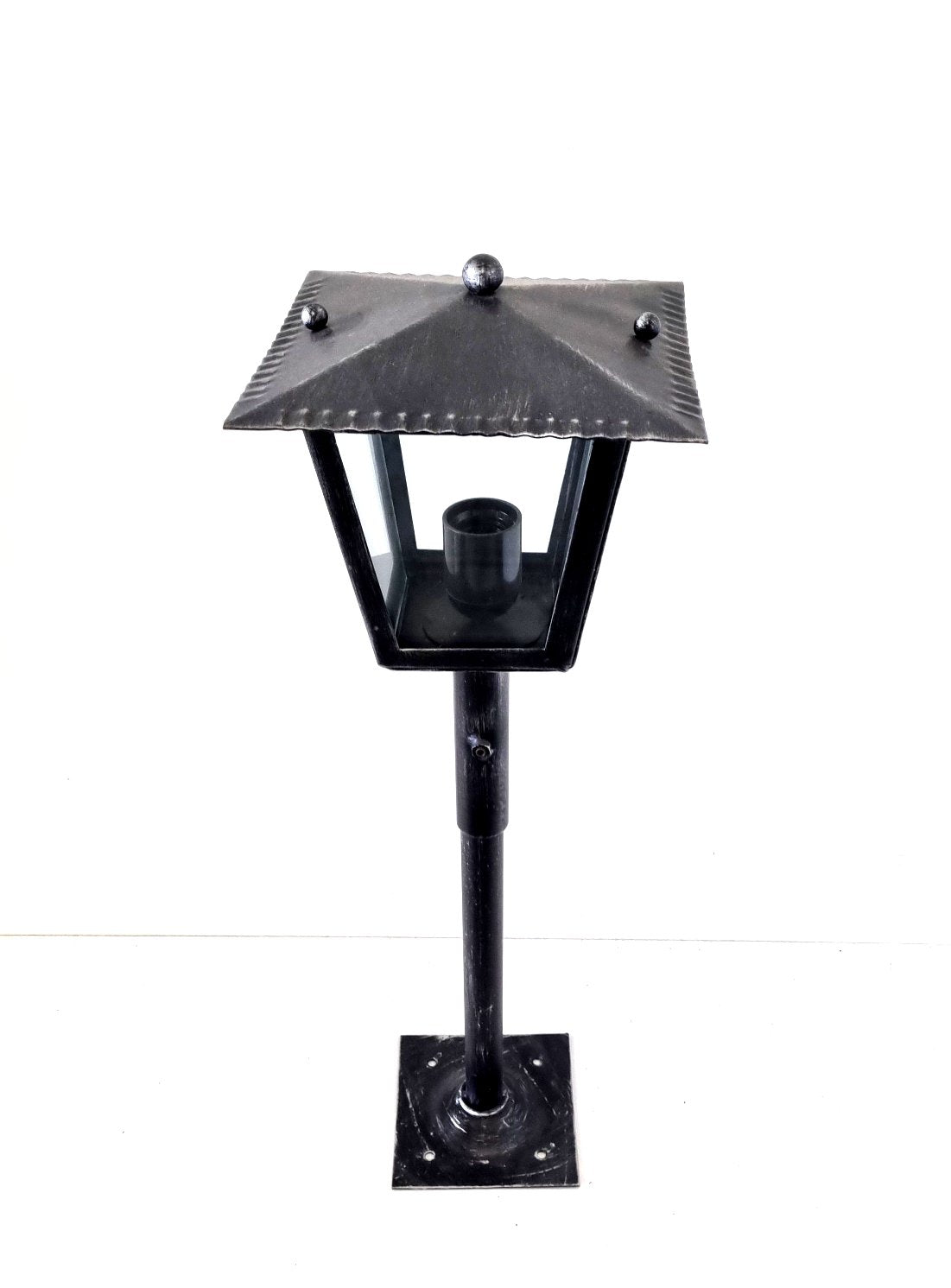 8533 Lanterna a palo in ferro battuto - Lanterna da terra
