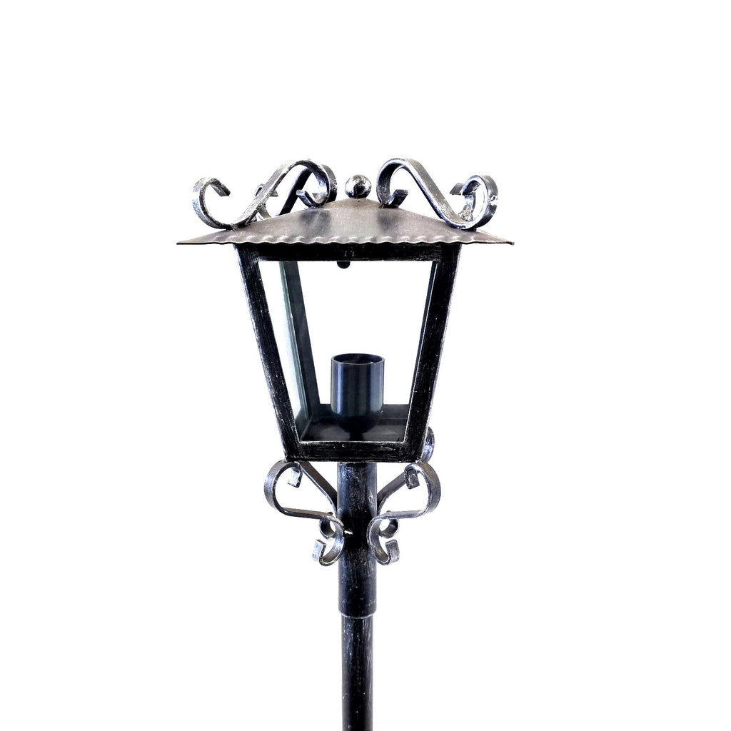 8573 Lanterna a palo in ferro battuto - Lanterna da terra