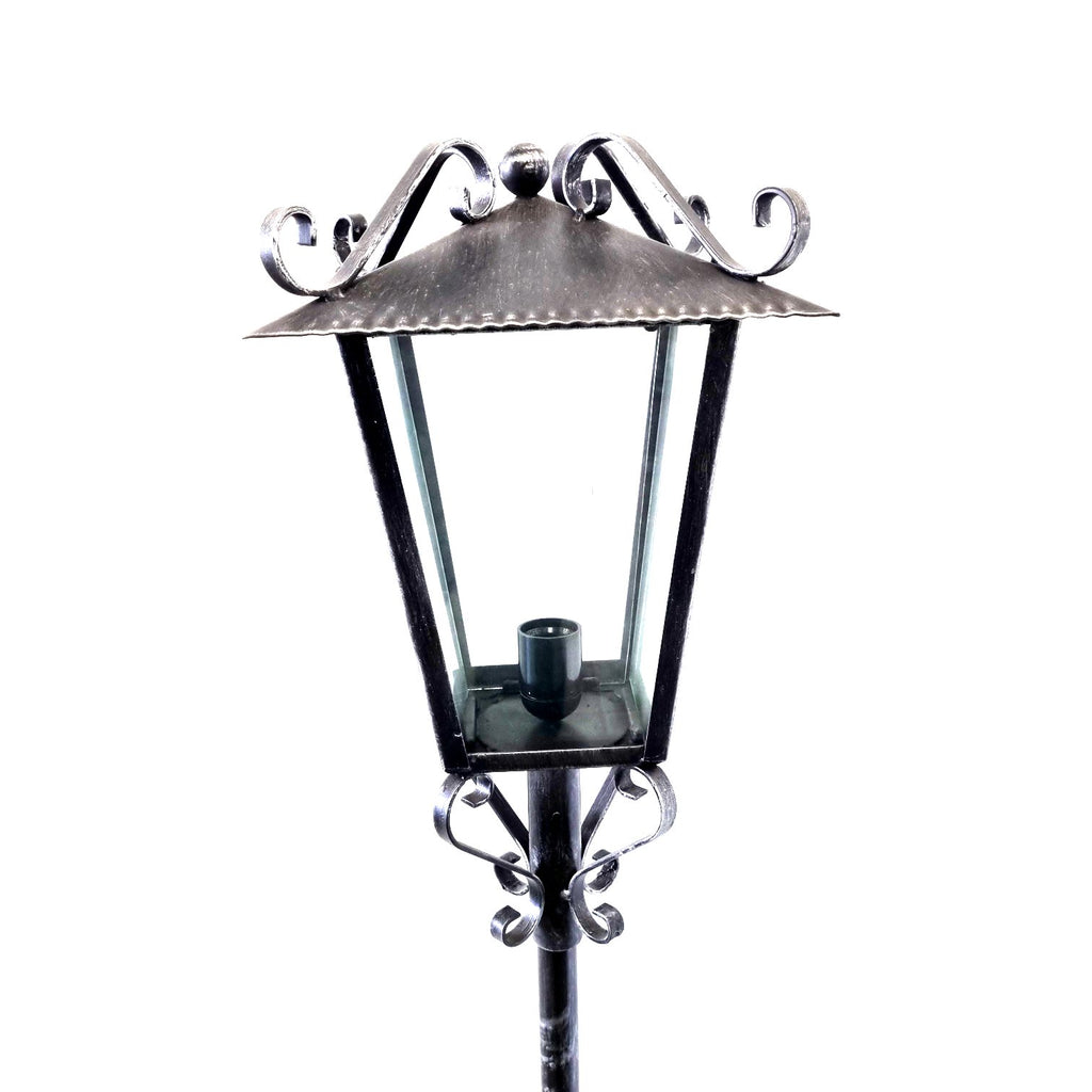 8584 Lanterna a palo in ferro battuto - Lanterna da terra