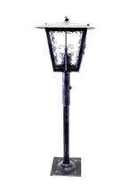 8593 Lanterna a palo in ferro battuto - Lanterna da terra