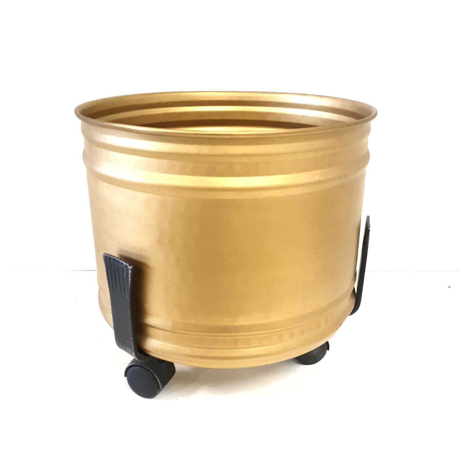 OTTV4 Portavaso in ottone verniciato oro con supporto a rotelle