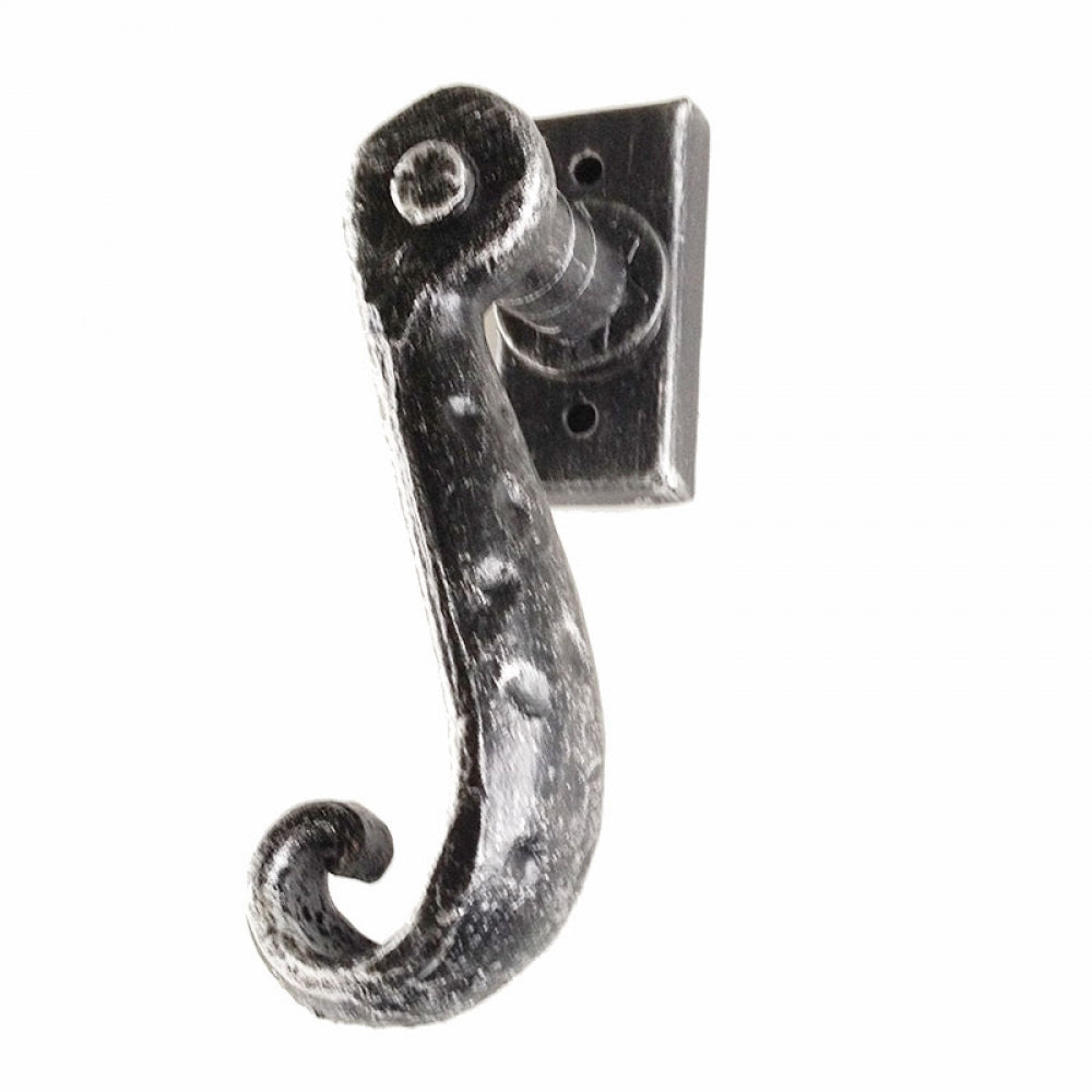 2001.DK Maniglia DK in Ferro Battuto per Finestra.