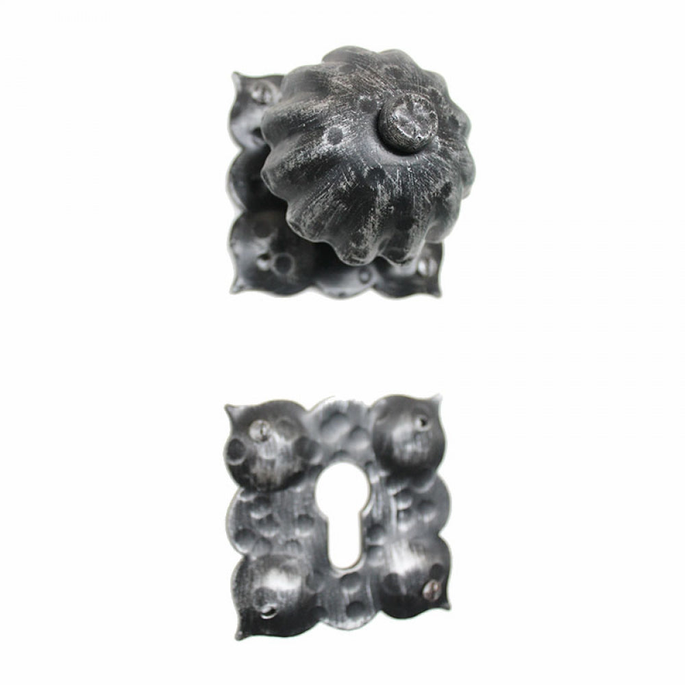 2009 Pomolo in Ferro Battuto per Porte su Rosetta.