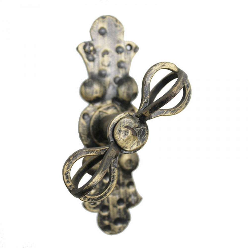 2104 Maniglia in Ferro Battuto per Finestra.