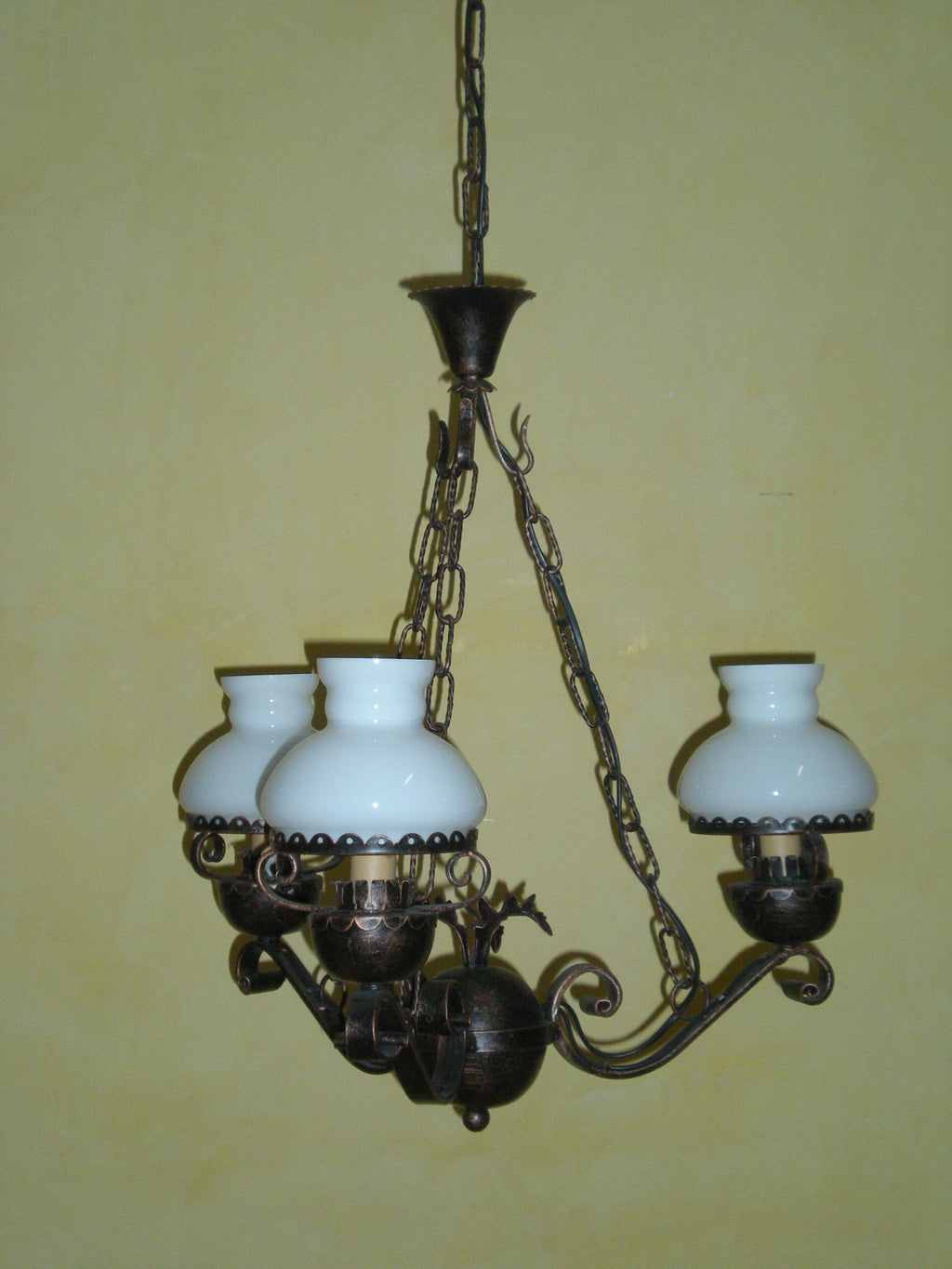 8018 Lampadario in ferro battuto a 3 luci