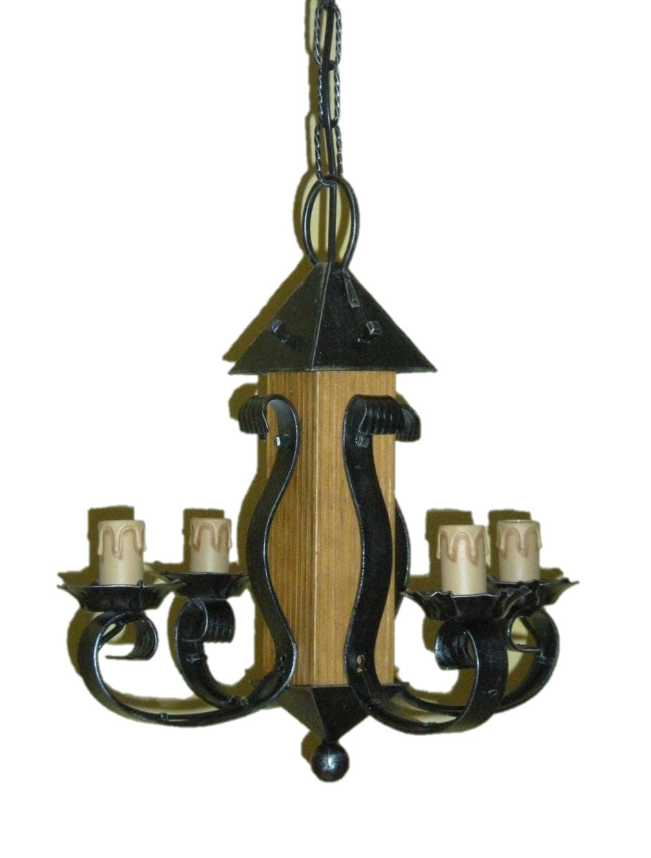 8055 Lampadario in ferro battuto a 4 luci