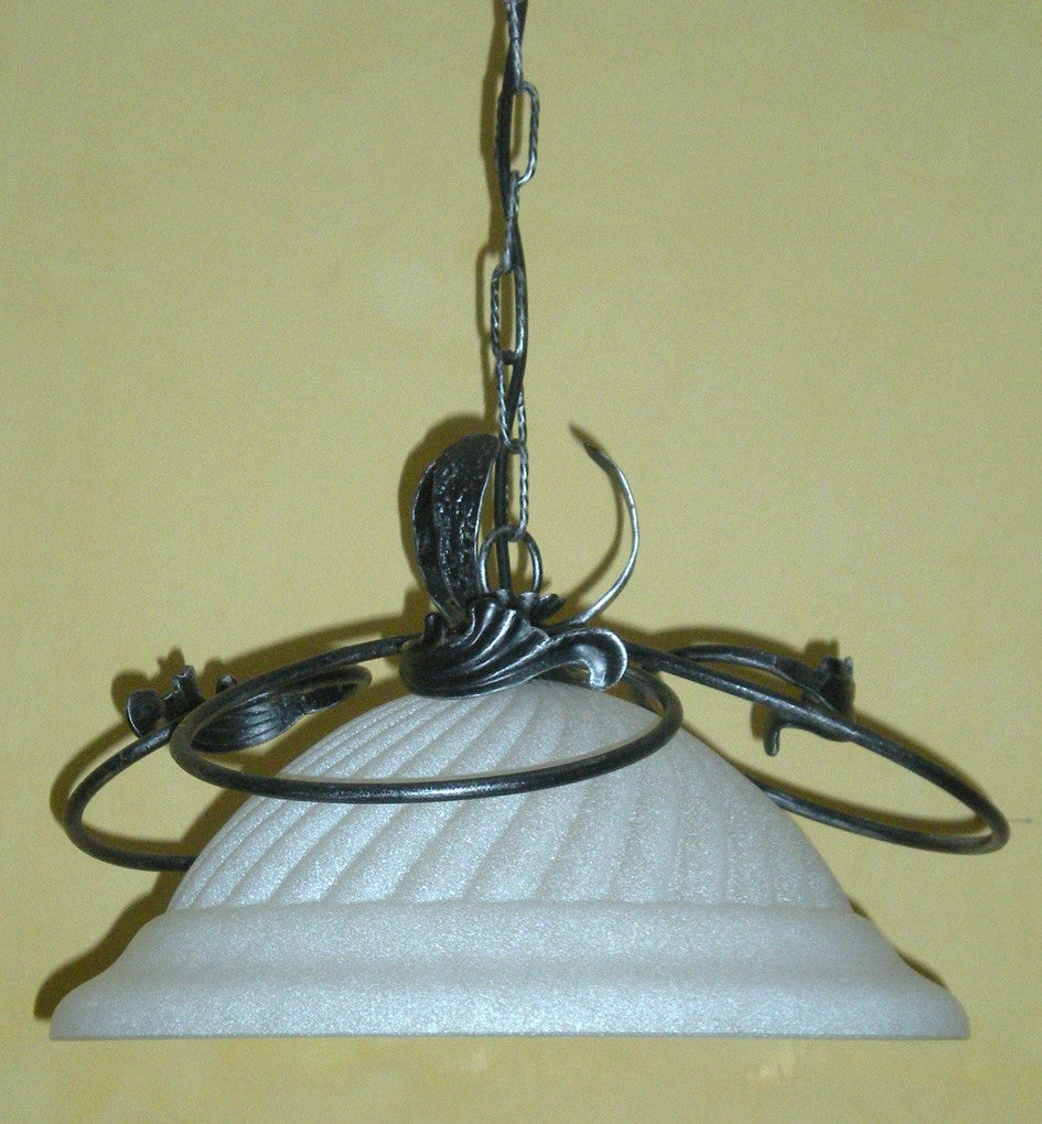 8203 Lampadario in ferro battuto a 1 luce