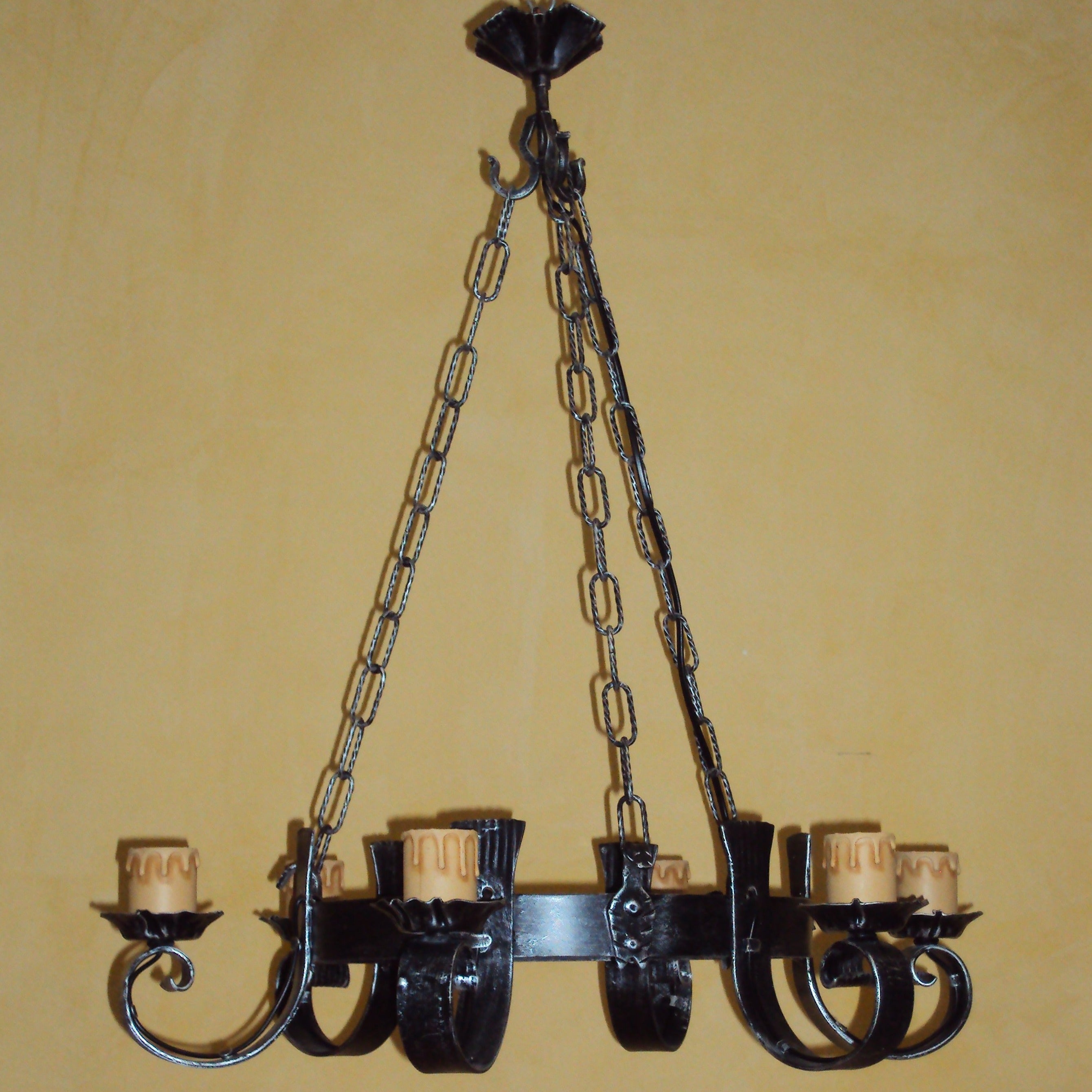 8225 Lampadario in ferro battuto a 6 luci